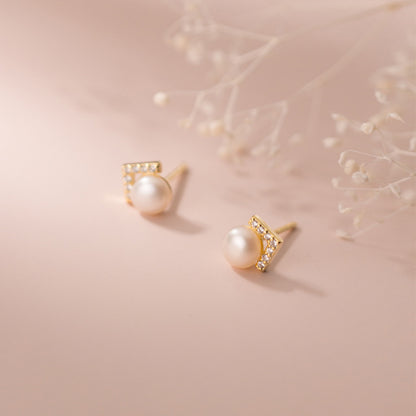 S925 Dainty V Shape Freshwater Pearl CZ Stud Earrings